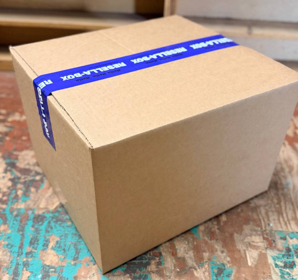 Premium Unclaimed Mail Resella-Box Mystery Box 9 Piece